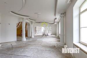Дом 1500м², 4-этажный, участок 59 сот.  
