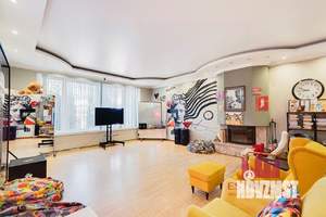 Коттедж 450м², 3-этажный, участок 17 сот.  