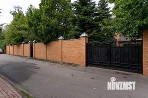 Дом 370м², 2-этажный, участок 12 сот.  
