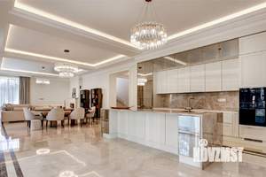 Дом 440м², 2-этажный, участок 13 сот.  