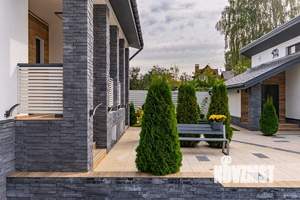 Коттедж 650м², 2-этажный, участок 9 сот.  