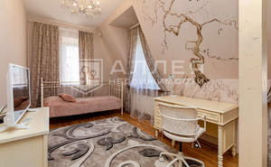 Дом 500м², 3-этажный, участок 16 сот.  