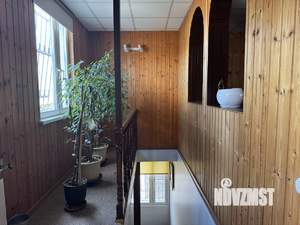 Дом 274м², 3-этажный, участок 16 сот.  