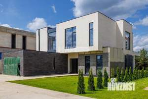 Дом 393м², 2-этажный, участок 7 сот.  