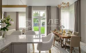 Дом 250м², 2-этажный, участок 10 сот.  