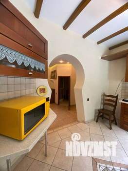 Дом 255м², 2-этажный, участок 10 сот.  