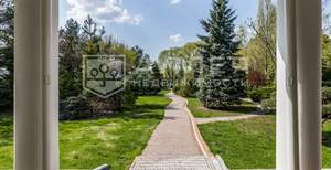 Дом 760м², 3-этажный, участок 30 сот.  