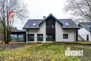 Дом 245м&sup2;, 2-этажный, участок 7 сот.  