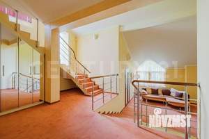 Дача 260м², 3-этажный, участок 12 сот.  