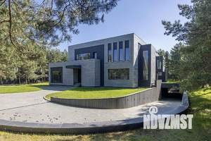 Дом 2241м², 3-этажный, участок 40 сот.  