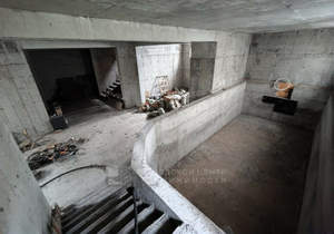 Дом 616м², 4-этажный, участок 6 сот.  