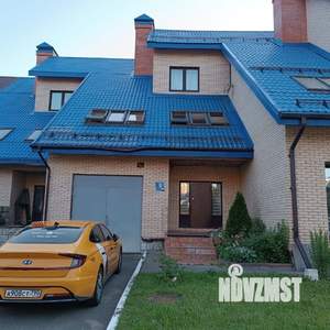 Таунхаус 320м², 3-этажный, участок 3 сот.  