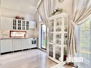 Коттедж 227м², 2-этажный, участок 6 сот.  