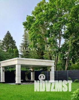 Дом 300м², 2-этажный, участок 10 сот.  