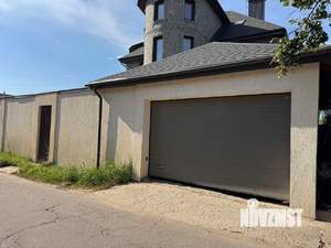 Дом 700м², 4-этажный, участок 12 сот.  