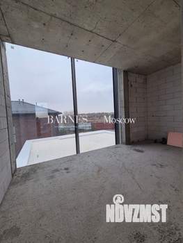 Дом 585м², 2-этажный, участок 18 сот.  