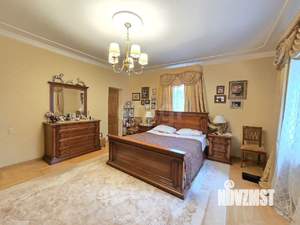 Дом 425м², 3-этажный, участок 15 сот.  