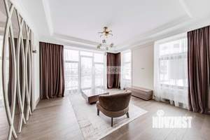 Коттедж 380м², 2-этажный, участок 12 сот.  