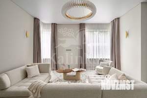 Дом 250м², 2-этажный, участок 10 сот.  