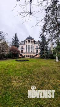 Дом 777м², 4-этажный, участок 30 сот.  