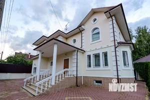 Дом 450м², 2-этажный, участок 12 сот.  