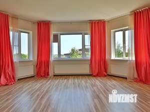 Дом 420м², 2-этажный, участок 9 сот.  