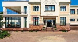 Дом 1667м², 2-этажный, участок 25 сот.  