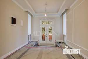 Дом 1550м², 4-этажный, участок 16 сот.  