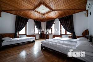 Дом 1500м², 4-этажный, участок 90 сот.  