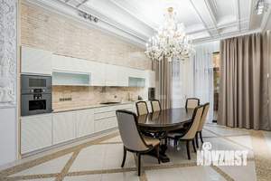 Таунхаус 430м², 3-этажный, участок 3 сот.  
