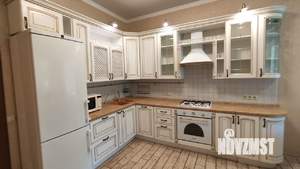 Дом 345м², 3-этажный, участок 12 сот.  