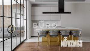 Дом 900м&sup2;, 2-этажный, участок 7 сот.  