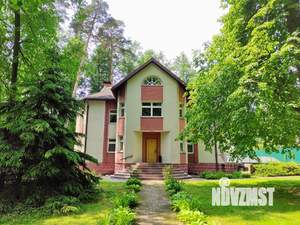 Коттедж 400м², 3-этажный, участок 30 сот.  