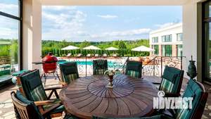 Коттедж 1663м², 3-этажный, участок 25 сот.  