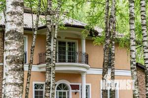 Коттедж 776м², 2-этажный, участок 44 сот.  