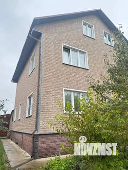Дача 440м², 3-этажный, участок 800 сот.  