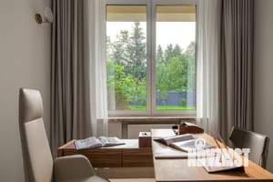 Дом 250м², 2-этажный, участок 10 сот.  