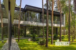 Дом 1050м², 2-этажный, участок 30 сот.  