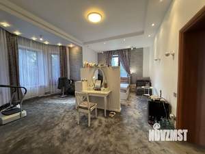 Дом 866м², 3-этажный, участок 23 сот.  