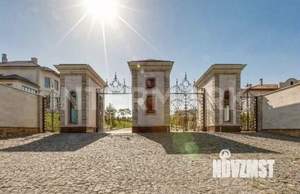 Коттедж 720м&sup2;, 2-этажный, участок 28 сот.  