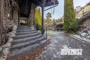 Дом 600м², 2-этажный, участок 15 сот.  