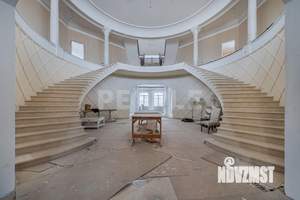 Дом 1295м², 4-этажный, участок 59 сот.  