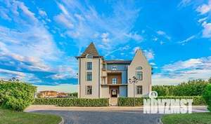 Дом 998м&sup2;, 3-этажный, участок 24 сот.  