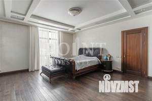 Коттедж 600м², 2-этажный, участок 20 сот.  