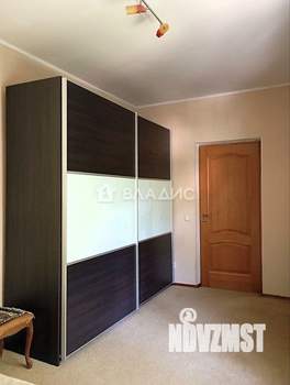 Дом 250м², 2-этажный, участок 6 сот.  