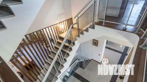 Коттедж 750м&sup2;, 2-этажный, участок 21 сот.  