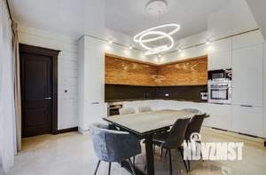 Дом 250м², 2-этажный, участок 6 сот.  