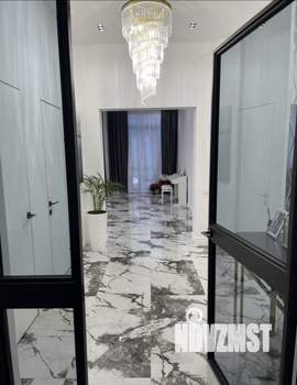 Коттедж 306м², 3-этажный, участок 6 сот.  