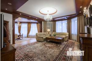 Коттедж 1200м², 3-этажный, участок 93 сот.  