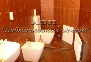 Дом 680м², 2-этажный, участок 30 сот.  